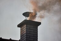 Mijn schoorsteen stinkt bij warm weer, hoe kan dat? Mijn schoorsteen stinkt bij warm weer, hoe kan dat?